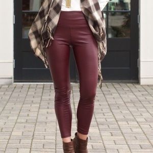 Romeo & Juliet Faux Leather Pants Women’s Size M